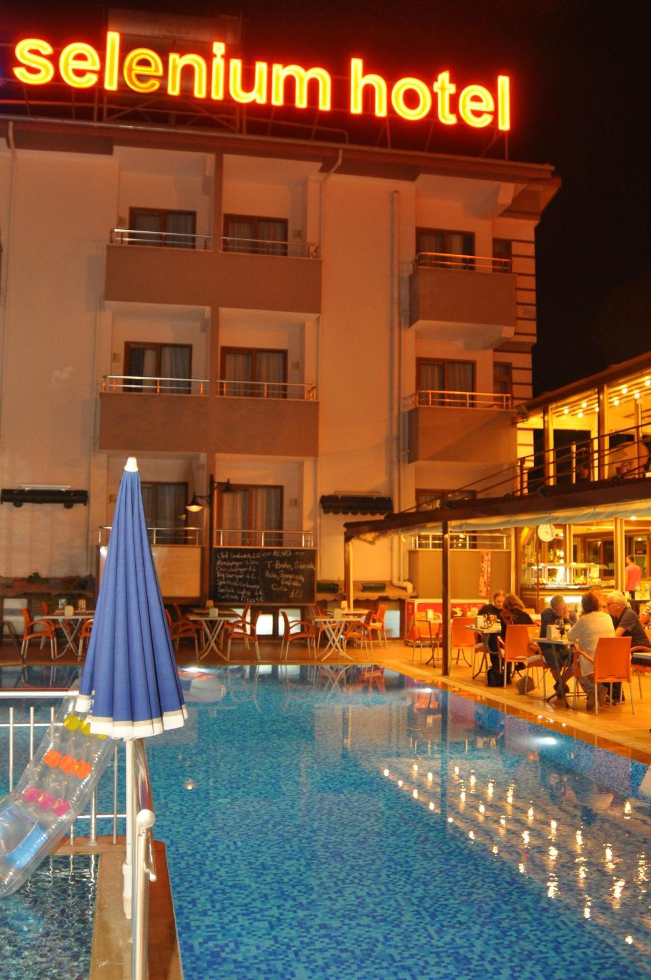 Selenium Hotel 3*